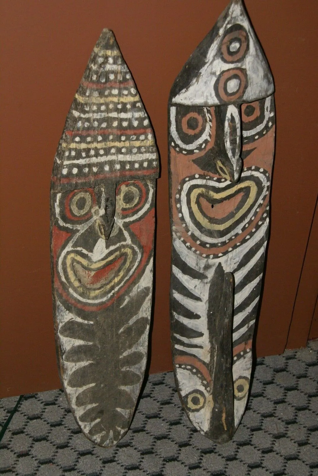 RARE MINDJA MINJA HAND CARVED YAM HARVEST UNIQUE CELEBRATION MASK POLYCHROME  WITH NATURAL PIGMENTS, PAPUA NEW GUINEA PRIMITIVE ART HIGHLY COLLECTIBLE & EXTREMELY DECORATIVE 11A10: 29"X 7”X 1”