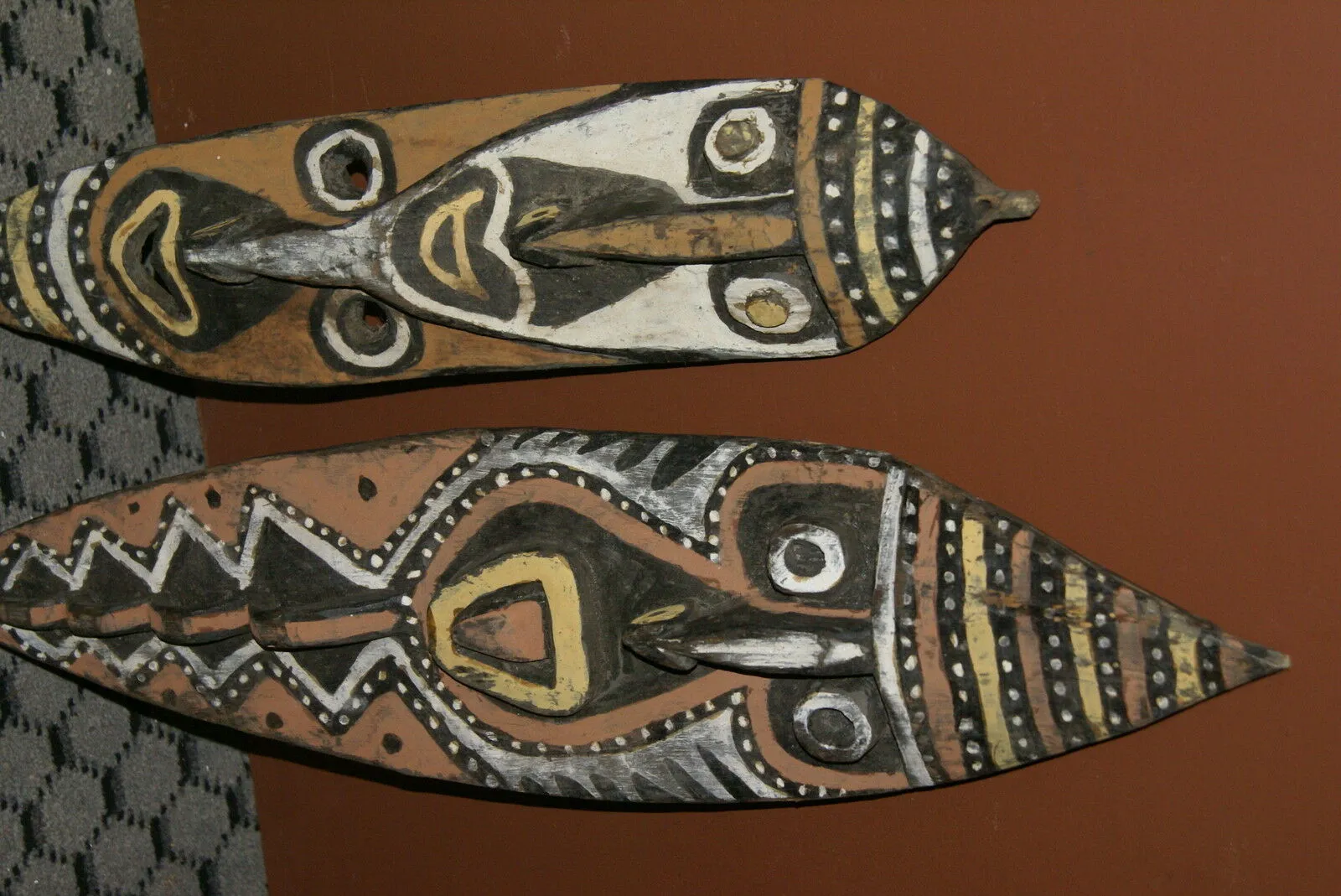 RARE MINDJA MINJA HAND CARVED YAM HARVEST UNIQUE CLAN SPIRIT MASK POLYCHROME  WITH NATURAL PIGMENTS PAPUA NEW GUINEA PRIMITIVE ART HIGHLY COLLECTIBLE DOUBLE FACE AND PHALLIC NOSE WASKUK 11A12: 22.25 X 5"X 2"