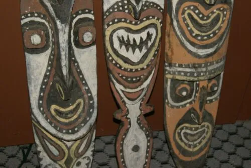 RARE MINDJA MINJA HAND CARVED YAM HARVEST UNIQUE CLAN SPIRIT MASK POLYCHROME  WITH NATURAL PIGMENTS PAPUA NEW GUINEA PRIMITIVE ART HIGHLY COLLECTIBLE DOUBLE FACE AND PHALLIC NOSE WASKUK 11A18: 33 X 7"X 3"