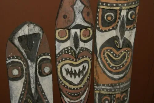 RARE MINDJA MINJA HAND CARVED YAM HARVEST UNIQUE CLAN SPIRIT MASK POLYCHROME  WITH NATURAL PIGMENTS PAPUA NEW GUINEA PRIMITIVE ART HIGHLY COLLECTIBLE DOUBLE FACE AND PHALLIC NOSE WASKUK 11A18: 33 X 7"X 3"