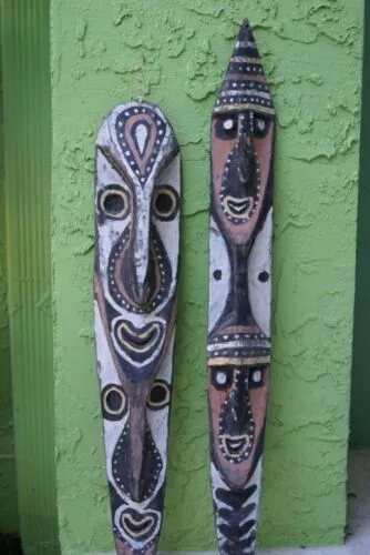 RARE MINDJA MINJA HAND CARVED YAM HARVEST UNIQUE CLAN SPIRIT MASK POLYCHROME  WITH NATURAL PIGMENTS PAPUA NEW GUINEA PRIMITIVE ART HIGHLY COLLECTIBLE DOUBLE FACE AND PHALLIC NOSE WASKUK 11A23: 28.5 X 5"X 2"