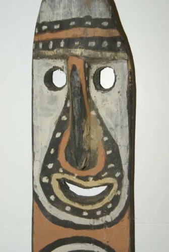 RARE MINDJA MINJA HAND CARVED YAM HARVEST UNIQUE CLAN SPIRIT MASK POLYCHROME  WITH NATURAL PIGMENTS PAPUA NEW GUINEA PRIMITIVE ART HIGHLY COLLECTIBLE DOUBLE FACE AND PHALLIC NOSE WASKUK 11A5: 31.5 X 5"X 2"